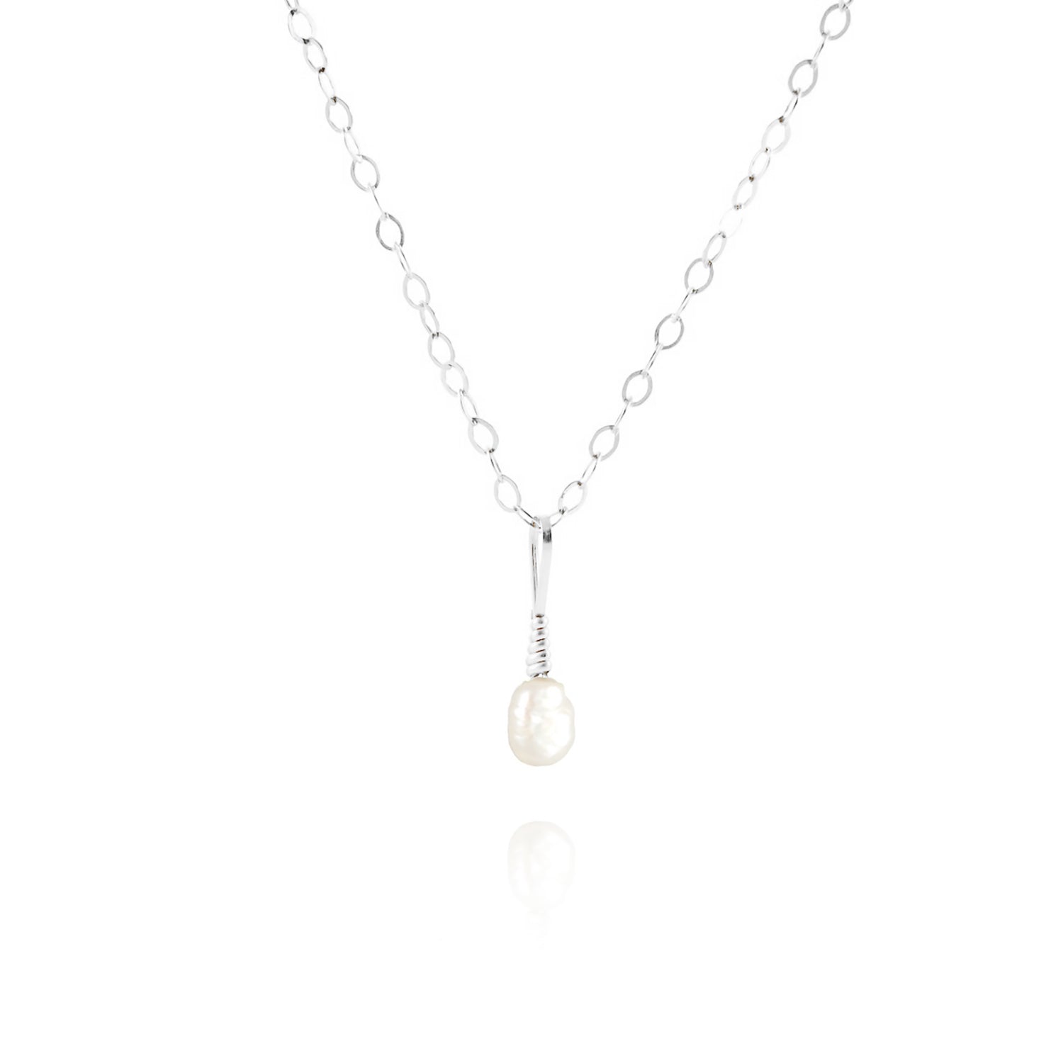pearl pendant dainty silver necklace