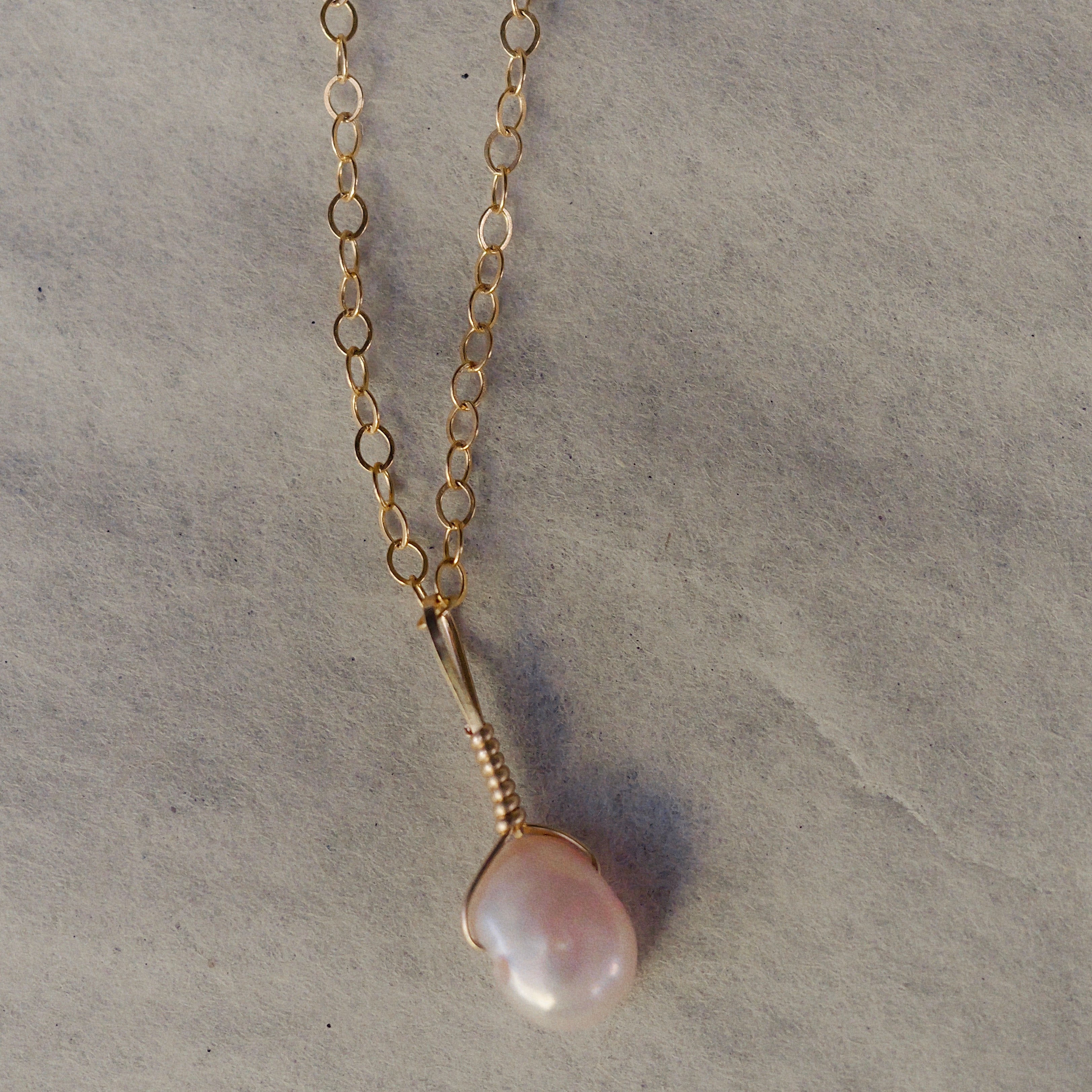 Pink Pearl Simple Pendant Necklace