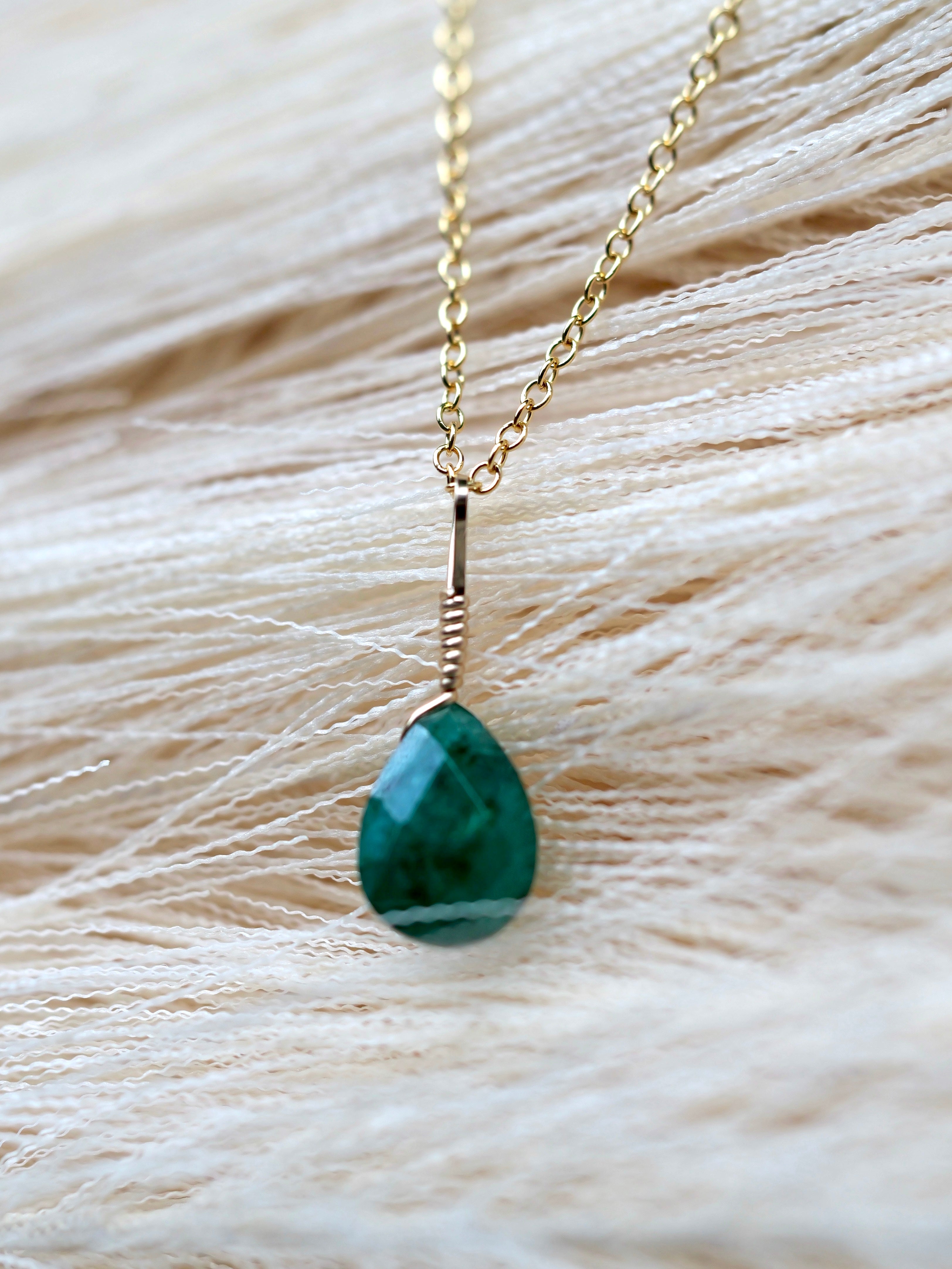 Emerald Simple Necklace - Main Image
