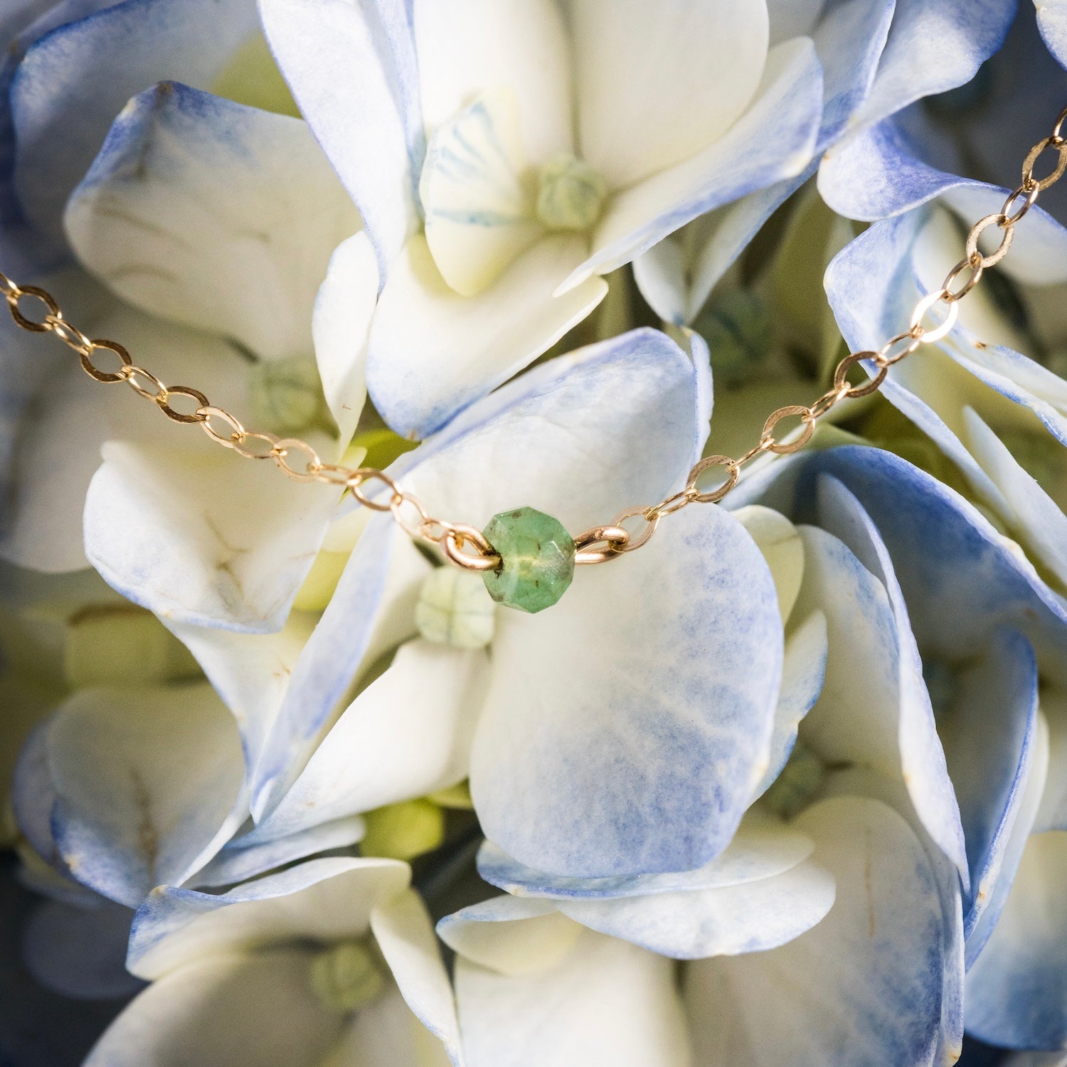raw natural emerald gemstone choker necklace